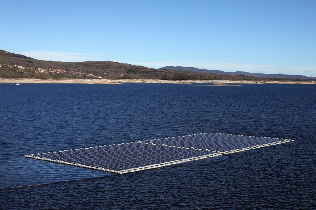 Projeto solar fotovoltaico flutuante da EDP na Barragem do Alto Rabagão